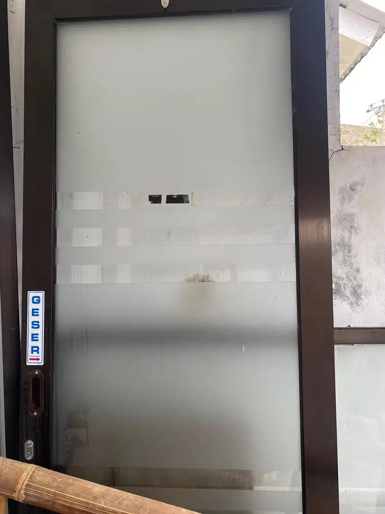 Pintu jendela kaca alumunium geser