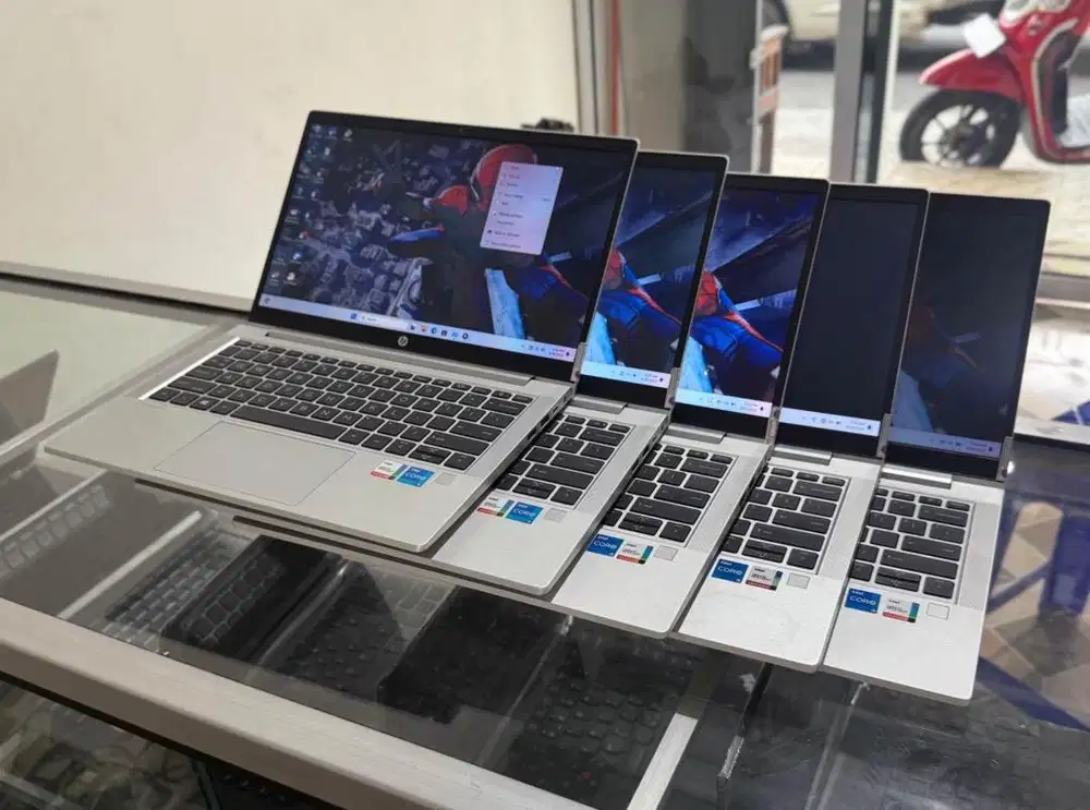 HP CORE I5gen11 SSD 256 GB RAM 8 GB MULUS GARANSI