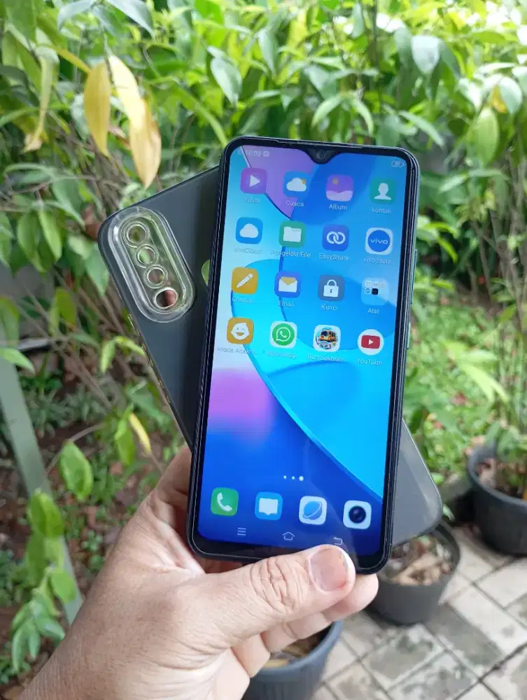 Vivo y17 ram 8/256 second normal