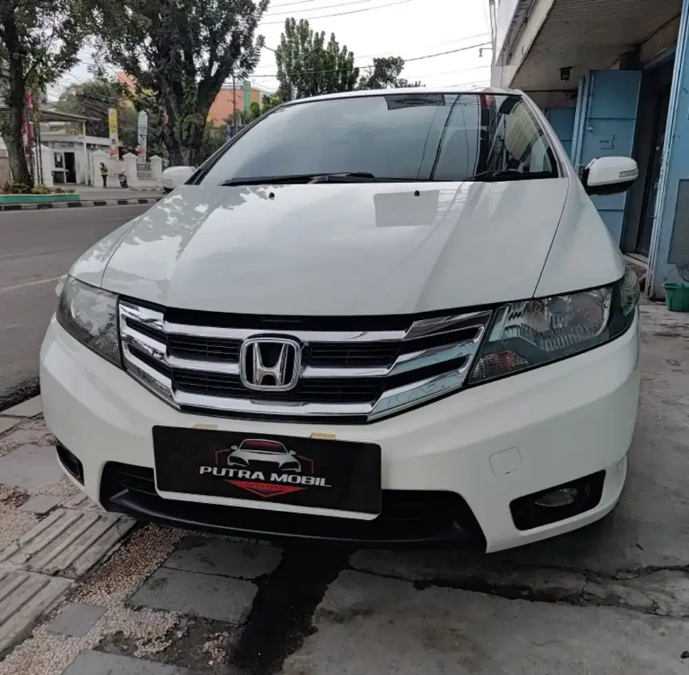 Honda City E RS Facelift AT 2013 Putih