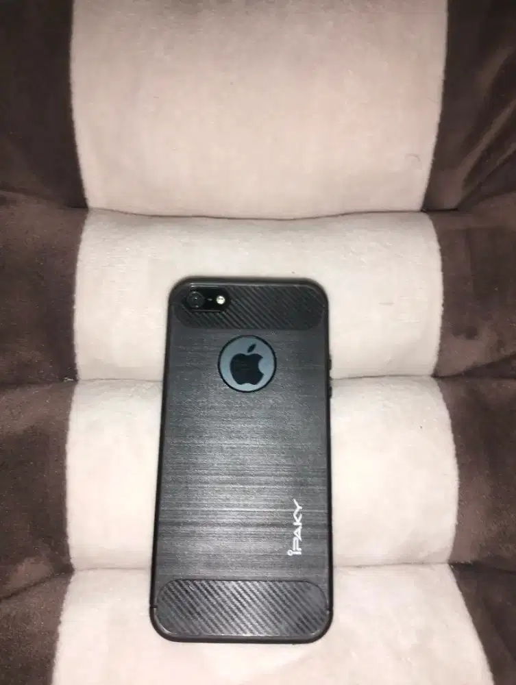 iPhone 5 bekas 16gb aman nyala