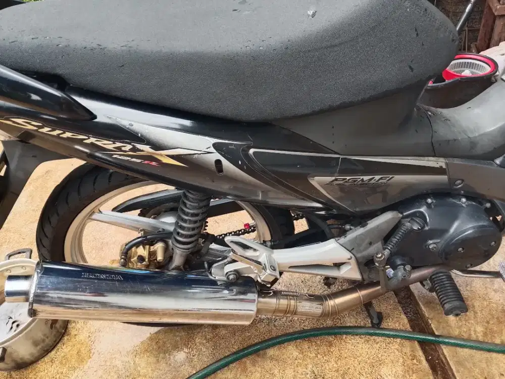 Knalpot ori supra x 125 bobokan