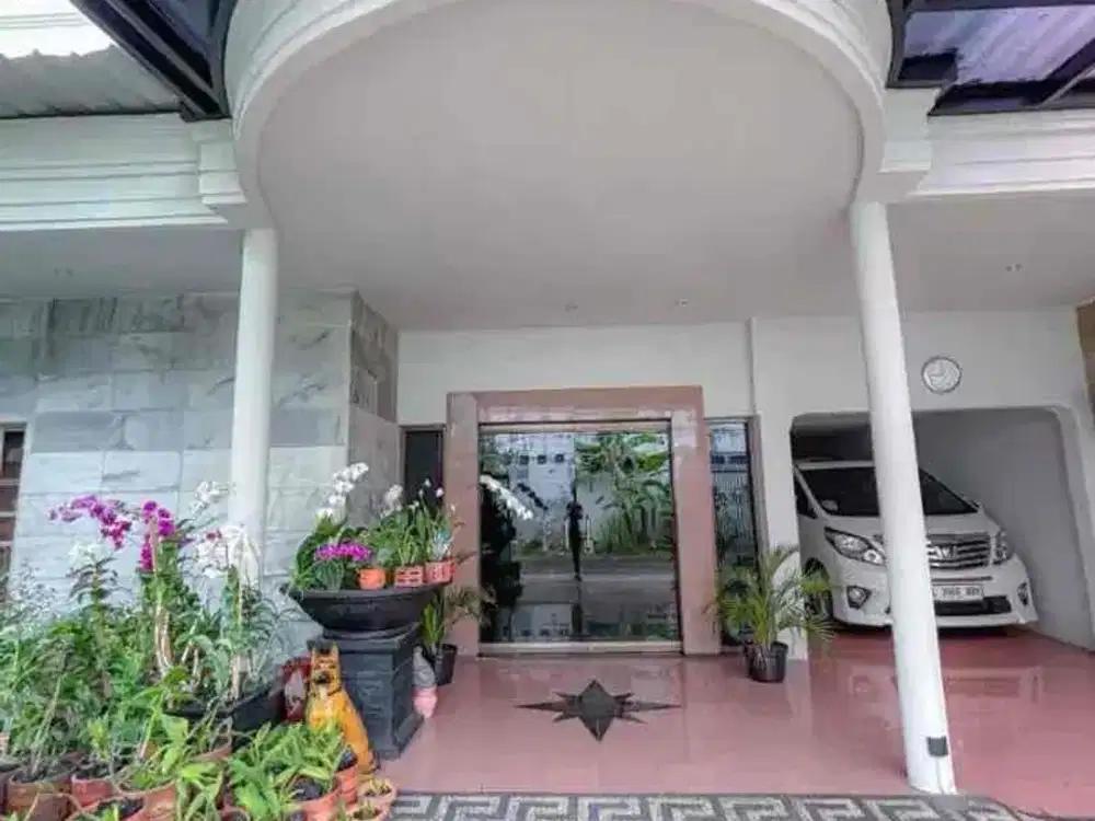 Dijual rumah semi furnished mewah rungkut 1 lantai