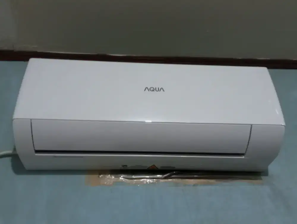 AC Aqua masih baru
