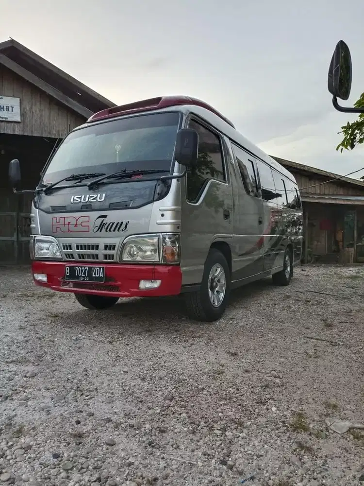Mini Bus Isuzu Elf