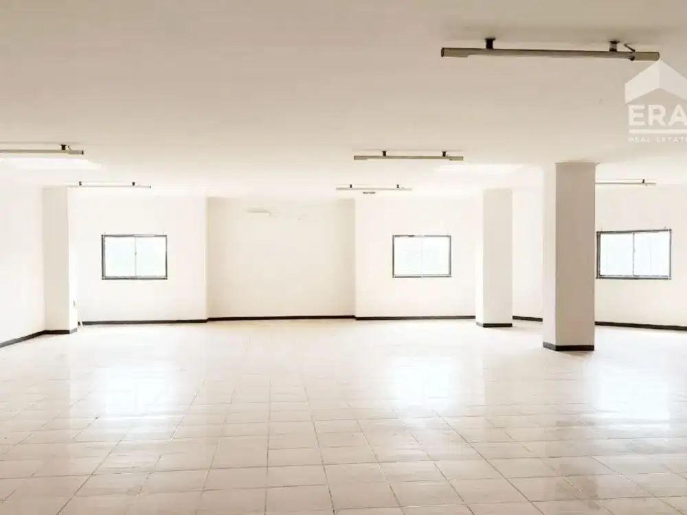 RUANG USAHA & RUKO DISEWAKAN DI SOLO TENGAH KOTA