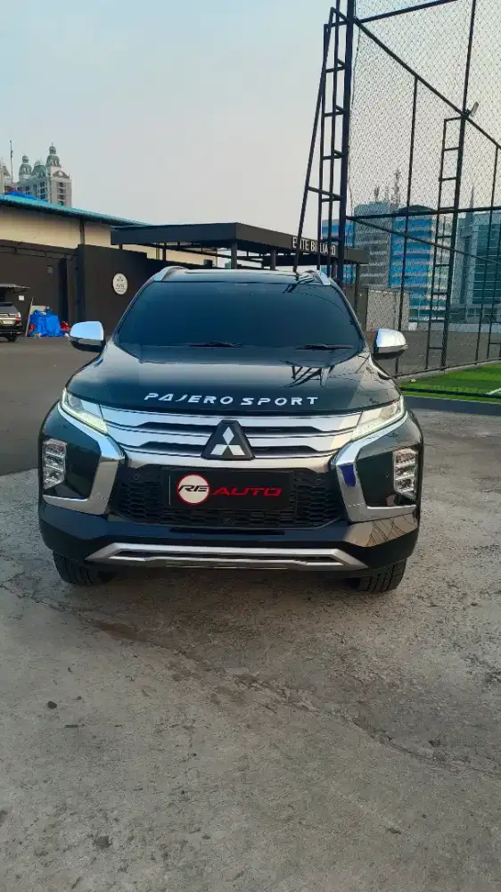 MITSUBISHI PAJERO DAKAR 4X4 AT 2023 HITAM