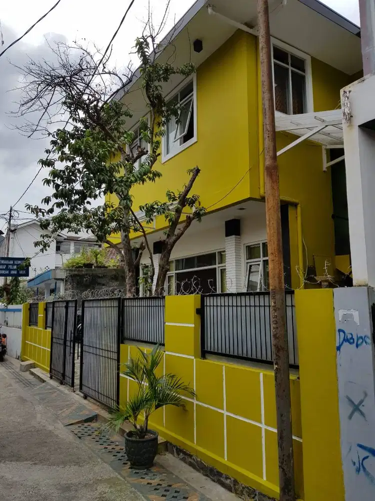 Kost BARU renov (Bunga-Bunga) Nyaman & Aman di tengah kota Bandung