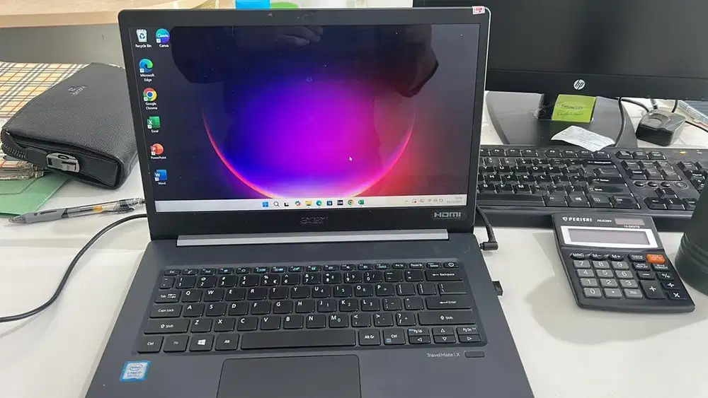 Accer travelmate x touchdcreen