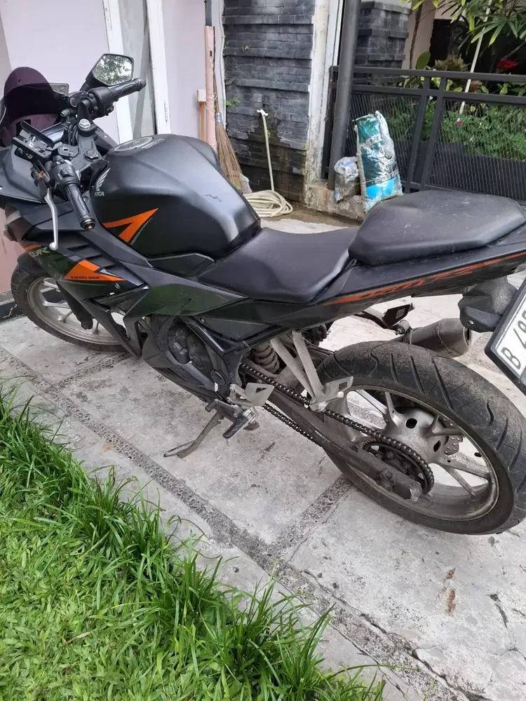 Motor honda cbr 150 cc Abs 2019