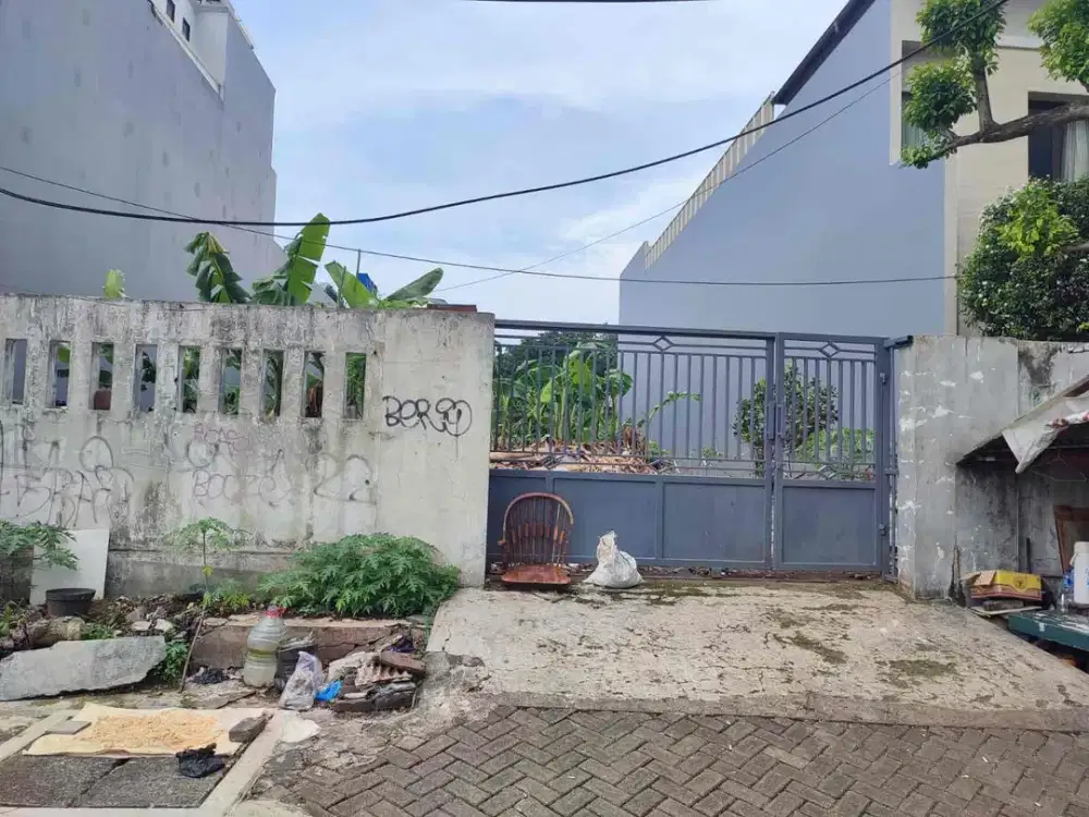 Dijual :
Kav LT ,649 m2 siap bangun di  Menteng Jak- Pusat.