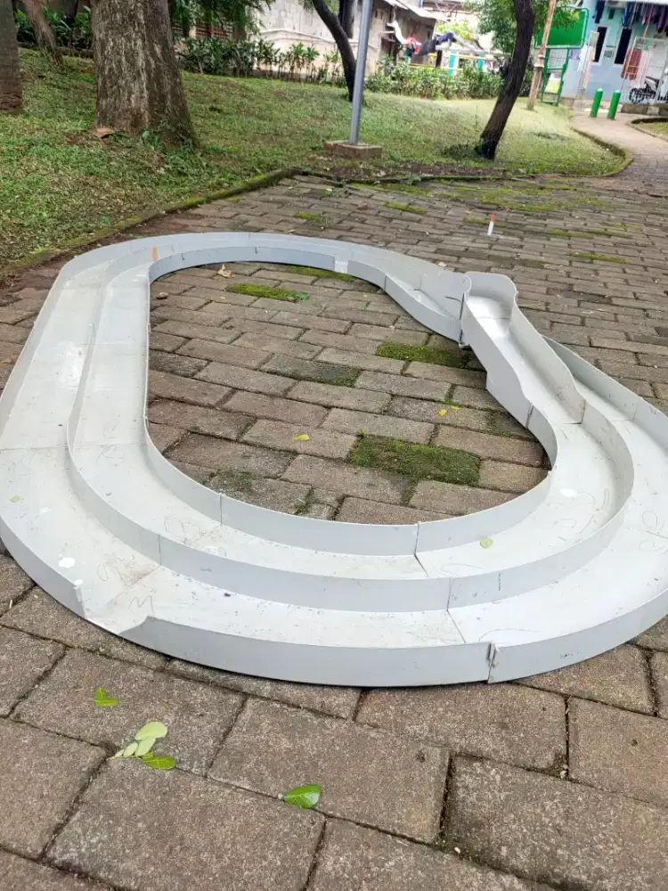 Lintasan track Tamiya 4WD MAINAN
