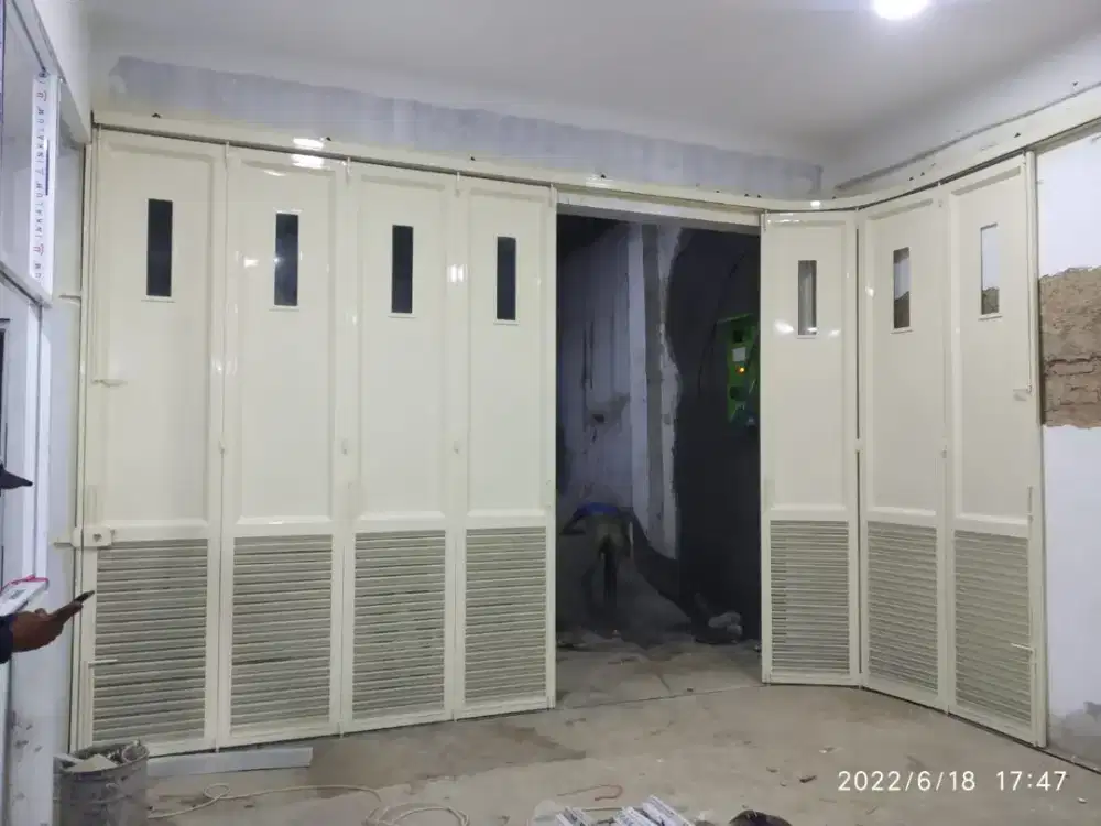 Pintu Henderson berkualitas tinggi