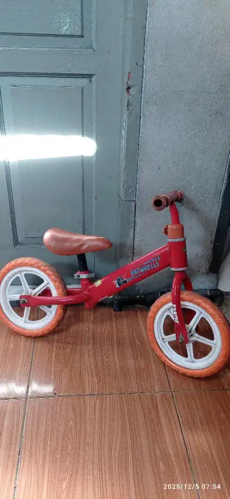 BALANCE BIKE / PUSH BIKE ANAK BUAT BELAJAR SEPEDA