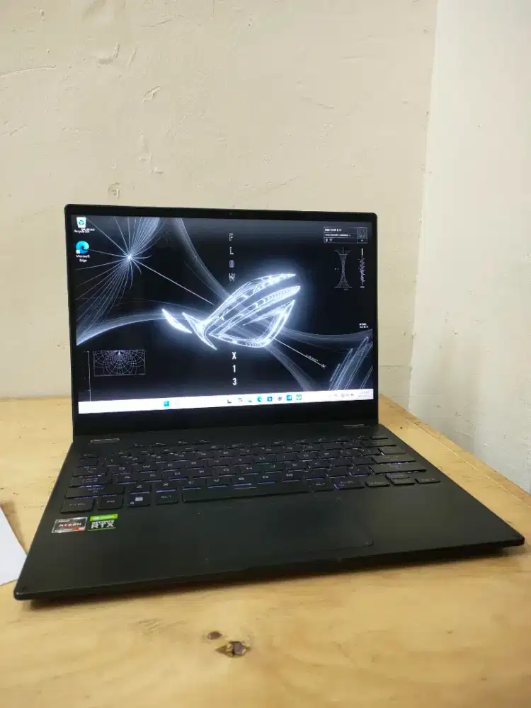 ASUS ROG FLOW X13 (GV301R) VGA NVIDIA RTX 3050 TI 4GB
SSD 1TB