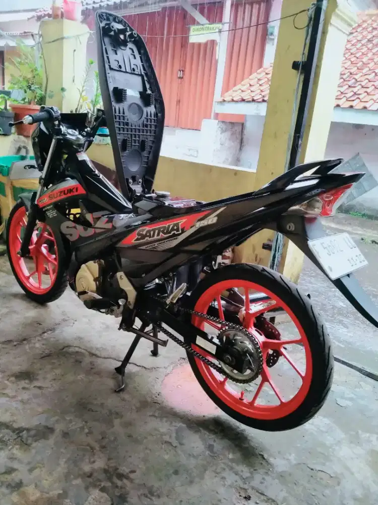 Suzuki satria fu facelift