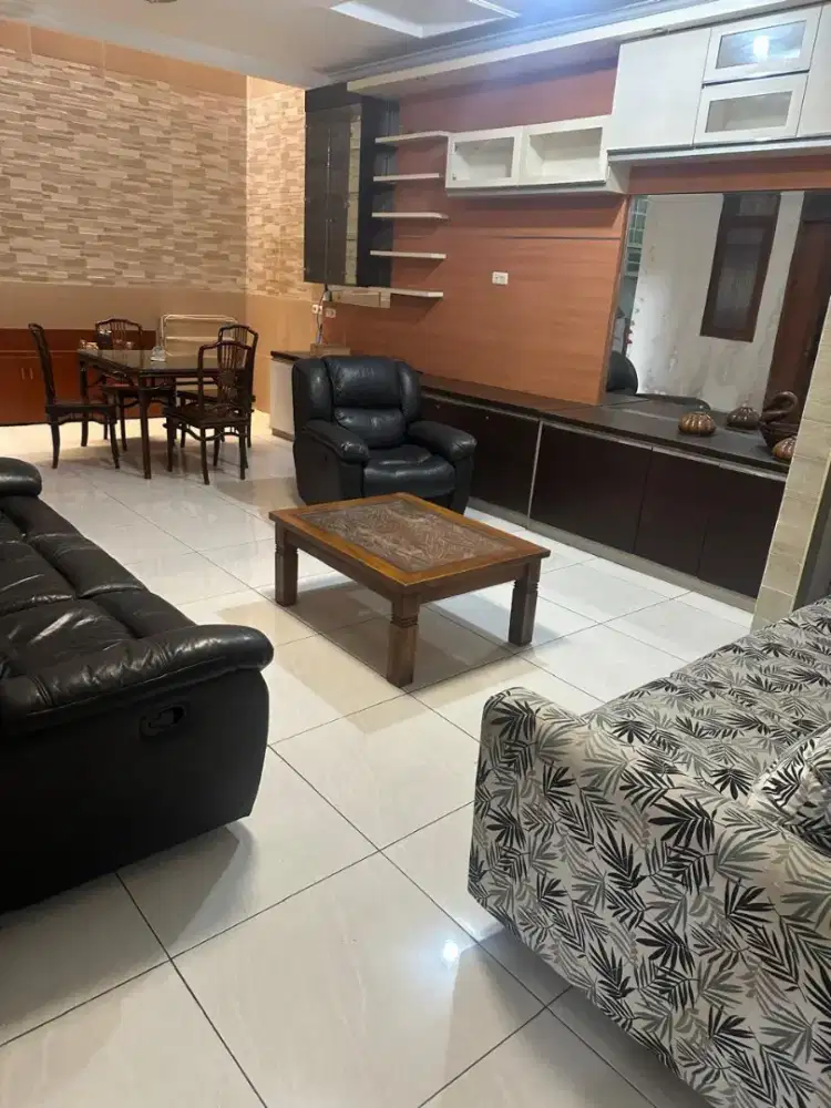 DI SEWAKAN RUMAH MEWAH DAERAH GAMELAN KINANTI KARAWITAN TURANGGA