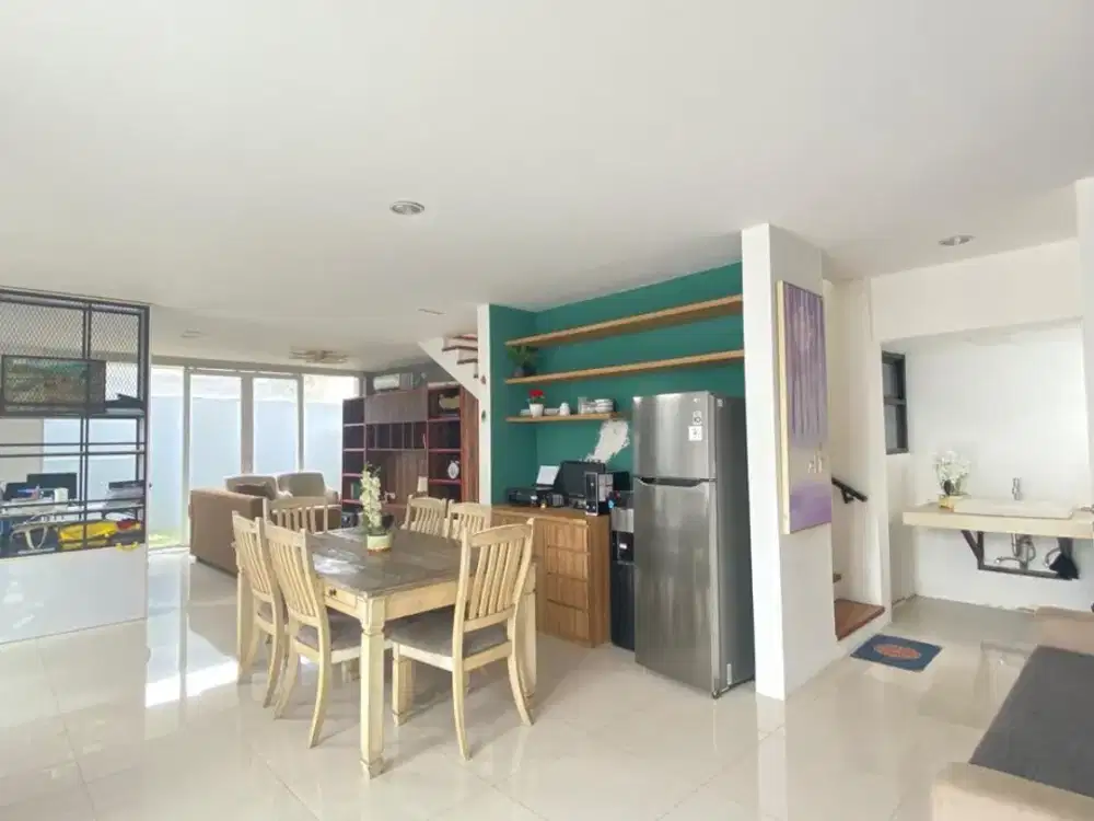 DIJUAL CEPAT !! Rumah nyaman dan tenang di Lebak bulus area