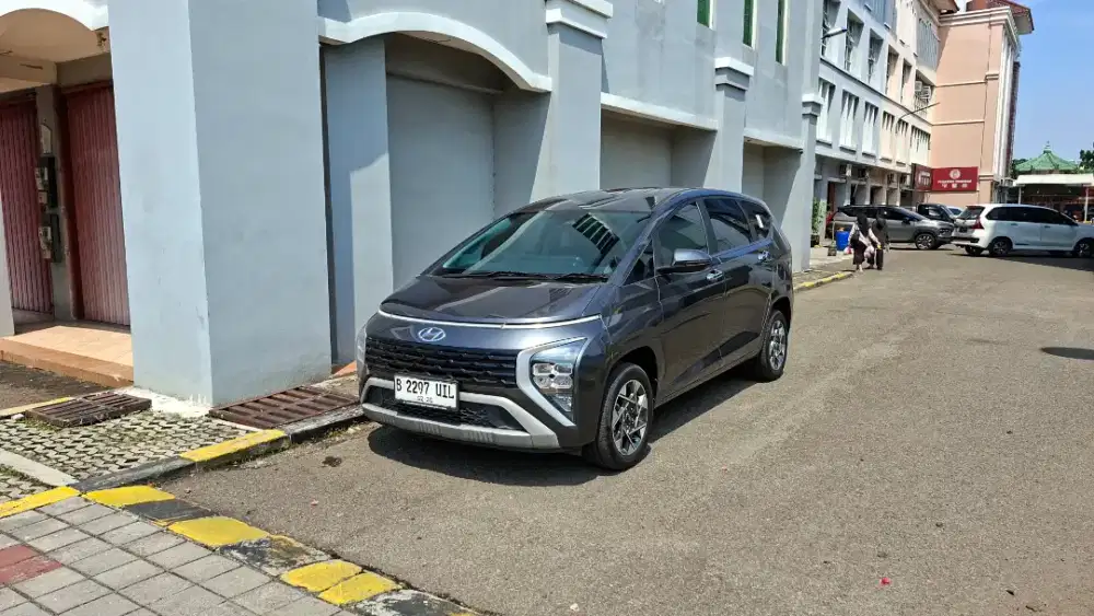 Hyundai Stargazer 2022 Abu abu