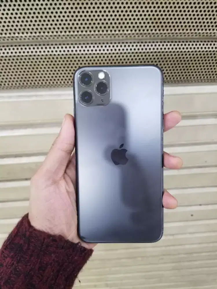 Iphone 11 Proax 256 GB Terdaftar beacukai Fullset
