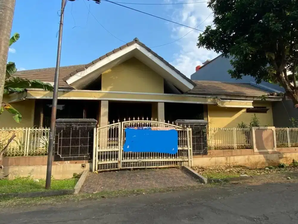 DIJUAL – Rumah HOOK Nyaman & Luas di Villa Melati Mas