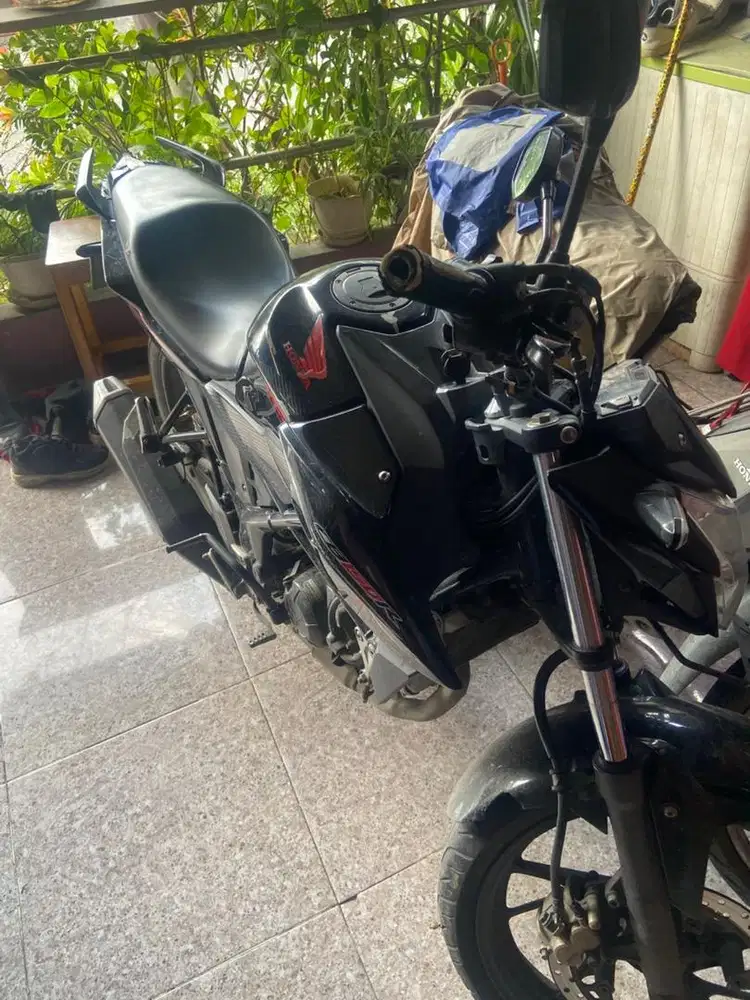 Jual mtr cb150R