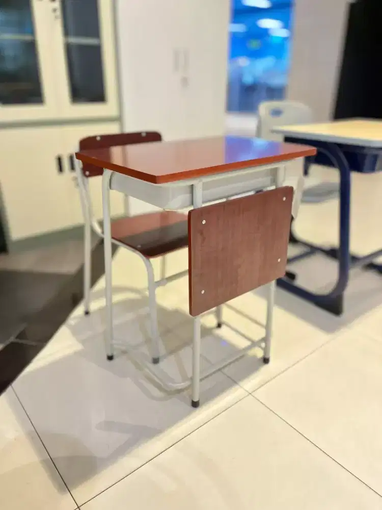 Meja sekolah set