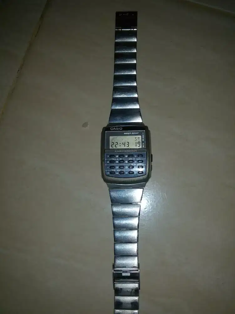Jam tangan Casio Calculator