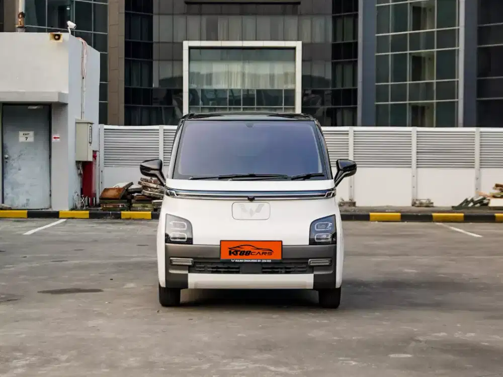 Wuling Air EV Long Range Two Tone - KM baru 17rb - Pajak Sept 2024