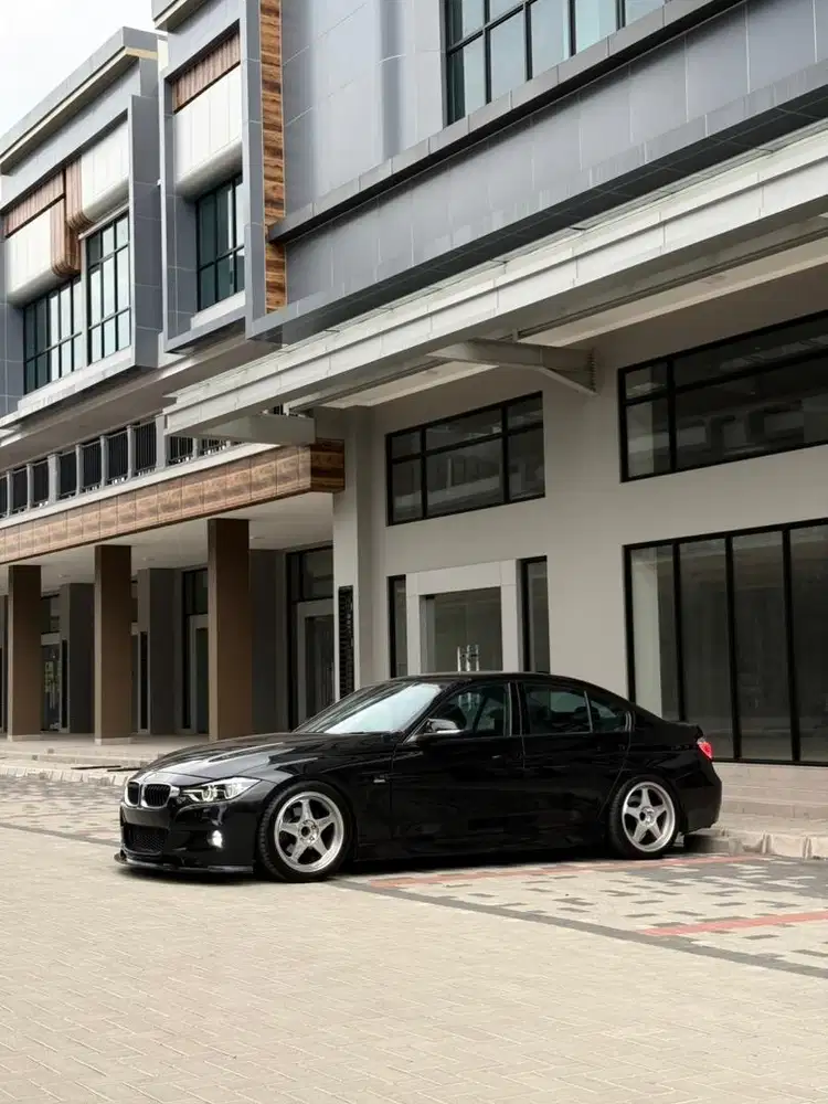 BMW F30 320i LCI SPORT B48 Digital Speedo