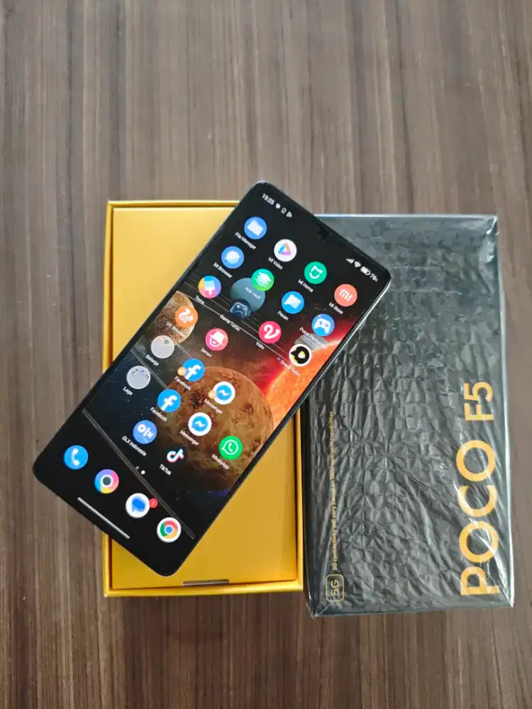 POCO F5 12/256GB