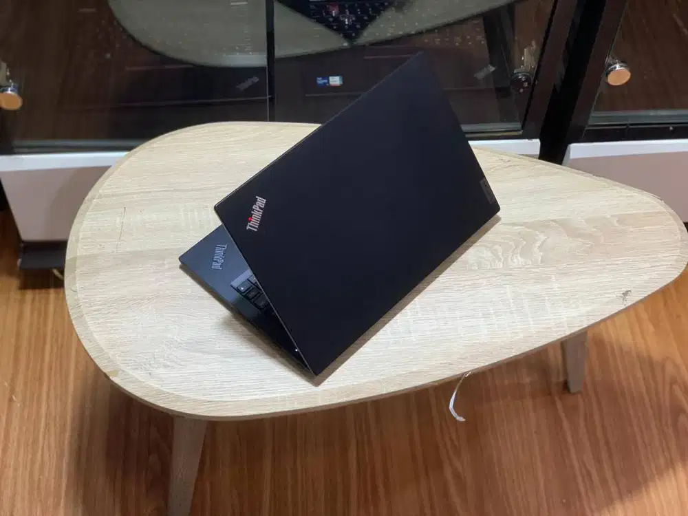 Laptop Lenovo E14 Bekas Kantor No-Minus Bergaransi