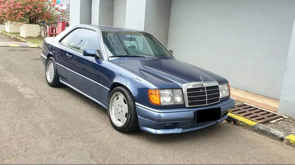 [COLLECTOR ITEM] Mercedes Benz Mercy 300CE 300 CE 2 Door MT 1990/1991