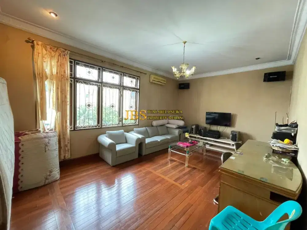 Jual Rumah 2,5 Tingkat di Komplek Villa Makmur Indah Medan Jalan Makmur