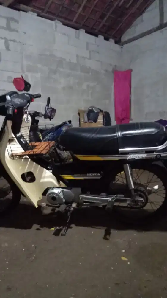 jual motor jadul Lengkap plat B