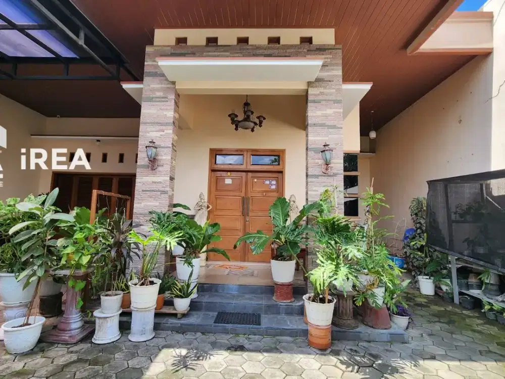 RUMAH DIJUAL DI SOLO SUMBER DEKAT STADION MANAHAN