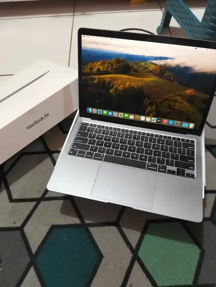 Macbook Air m1 ibox ram 8/256