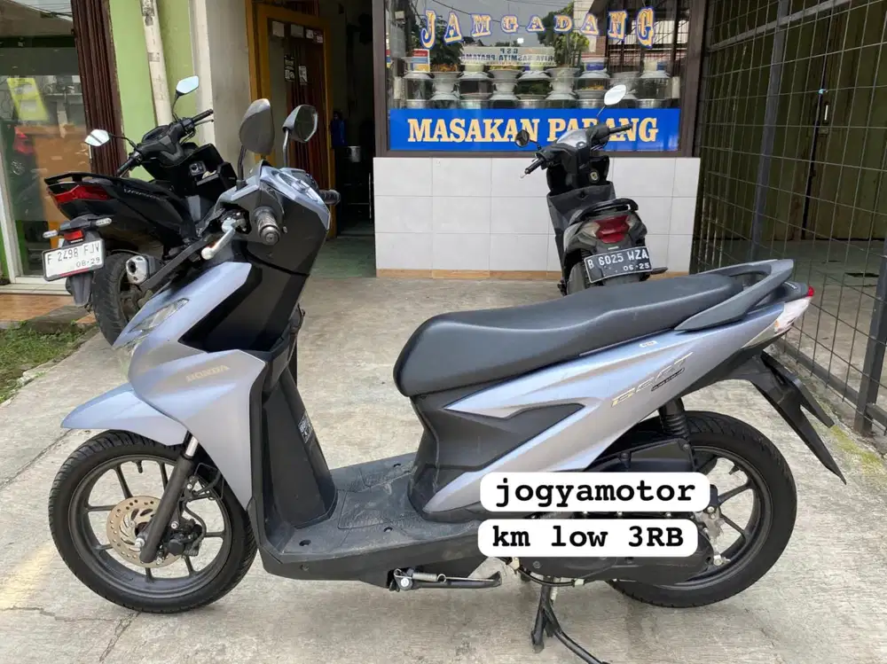 (B) honda beat deluxe tahun 2024  cash & credit