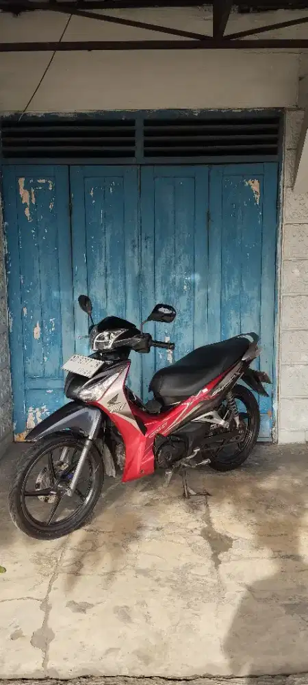 Surpa x 125 helm in fi 2013