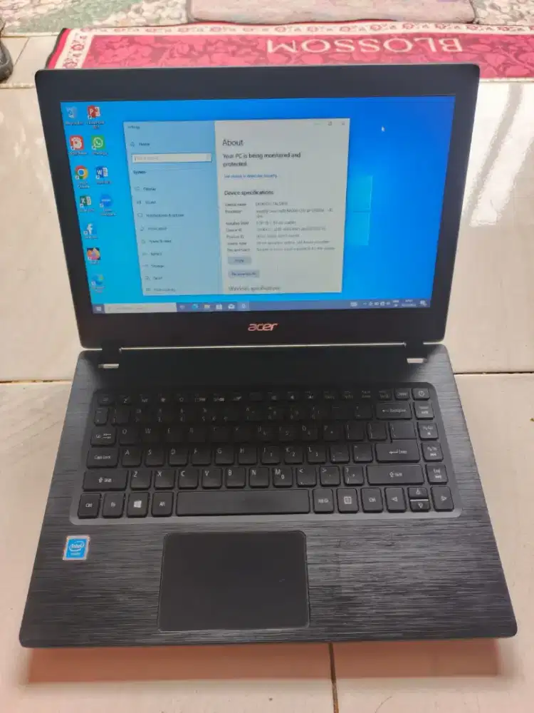 Laptop Acer Ram 8gb ddr4 SSD 180gb seribaru tipe slim (bisa nego)