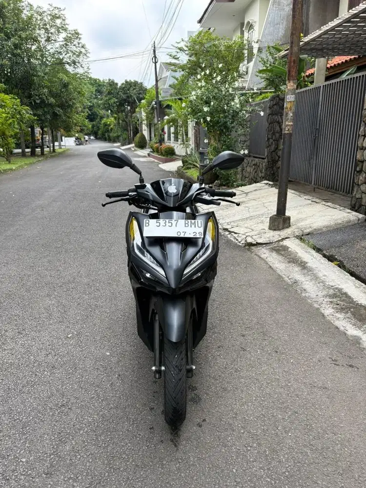 KM 2RB Ongoing! Vario 125 CBS 2024 Hitam. Jarang Pakai. Tangan Pertama