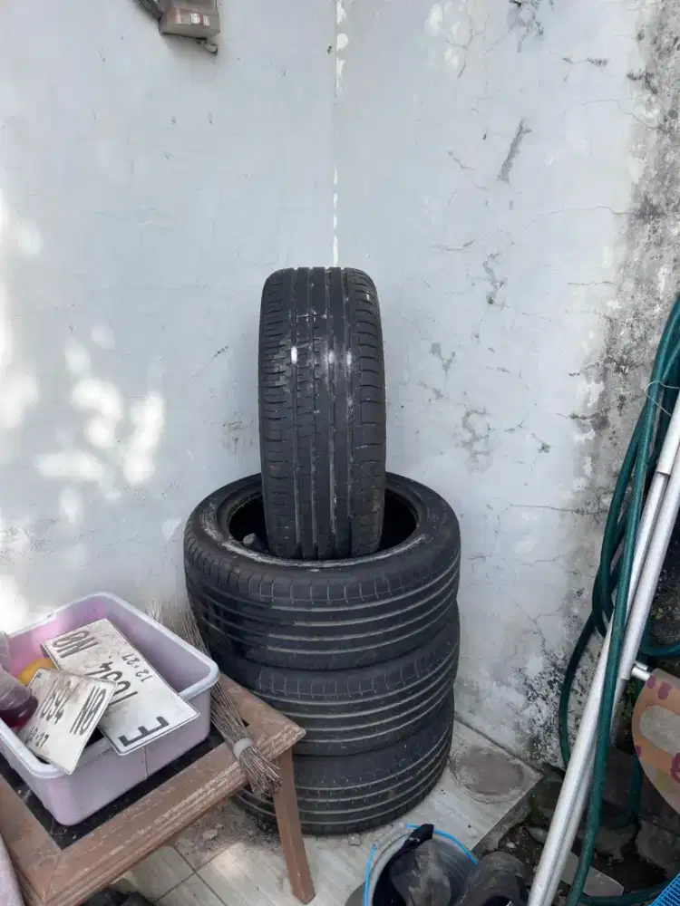 ban bekas Accelera phi-r 225/50-18