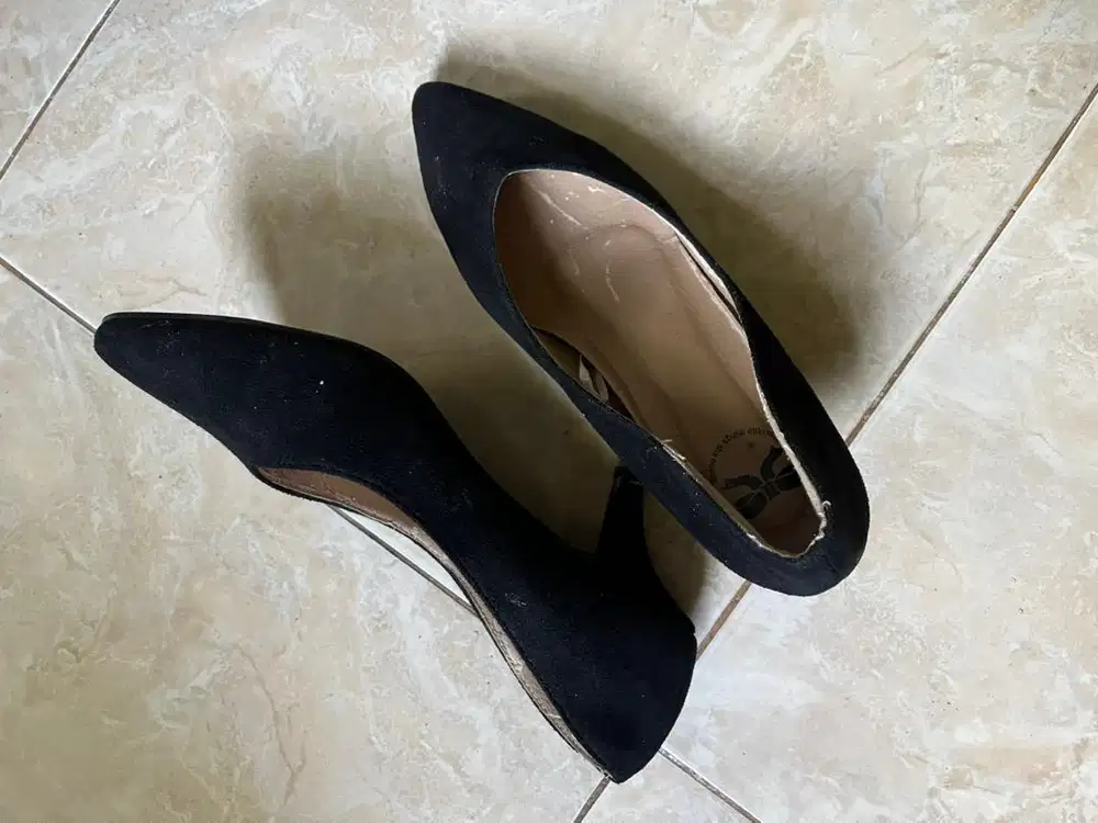Sepatu Heels Little Things – Size 39