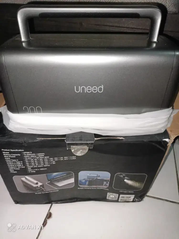 UPS 300W Portable 72000mAh Pure Sine Wave UPS813