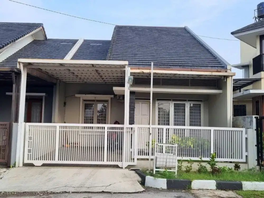 RUMAH SIAP HUNI SETRATEGIS DALAM CLUSTER ANTAPANI DEKAT JL TERUSAN JAKARTA