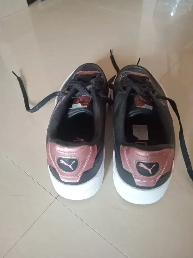 Second sepatu sneakers PUMA murah dijual