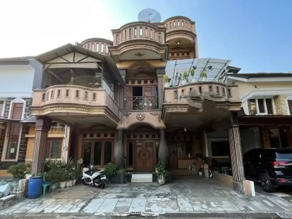 Dijual Rumah Garden Terace 3,5 Lantai, Semi Furnished Luas 250m2 5+1 Kamar Tidur SHM 1km dari Mall Living World dan 2km Menuju Tol Tambun Grand Wisata