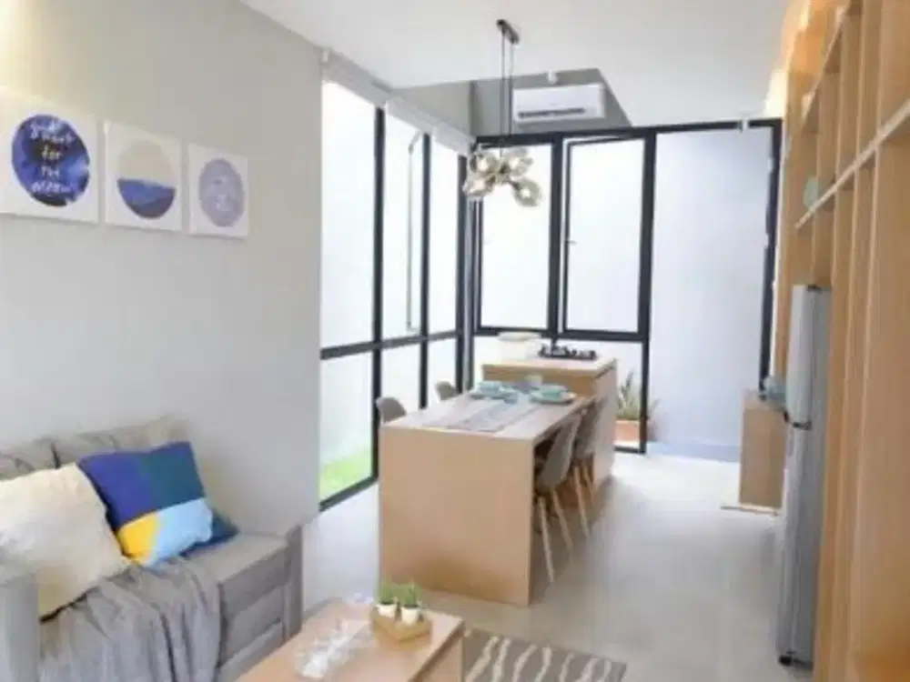 Disewakan Rumah Siap Huni 2 Lantai, 3 Kamar Tidur, Full Furnished, Bebas Banjir, Akses Langsung Tol Tambun, Dekat Mall, Keamanan 24 Jam, Grand Wisata