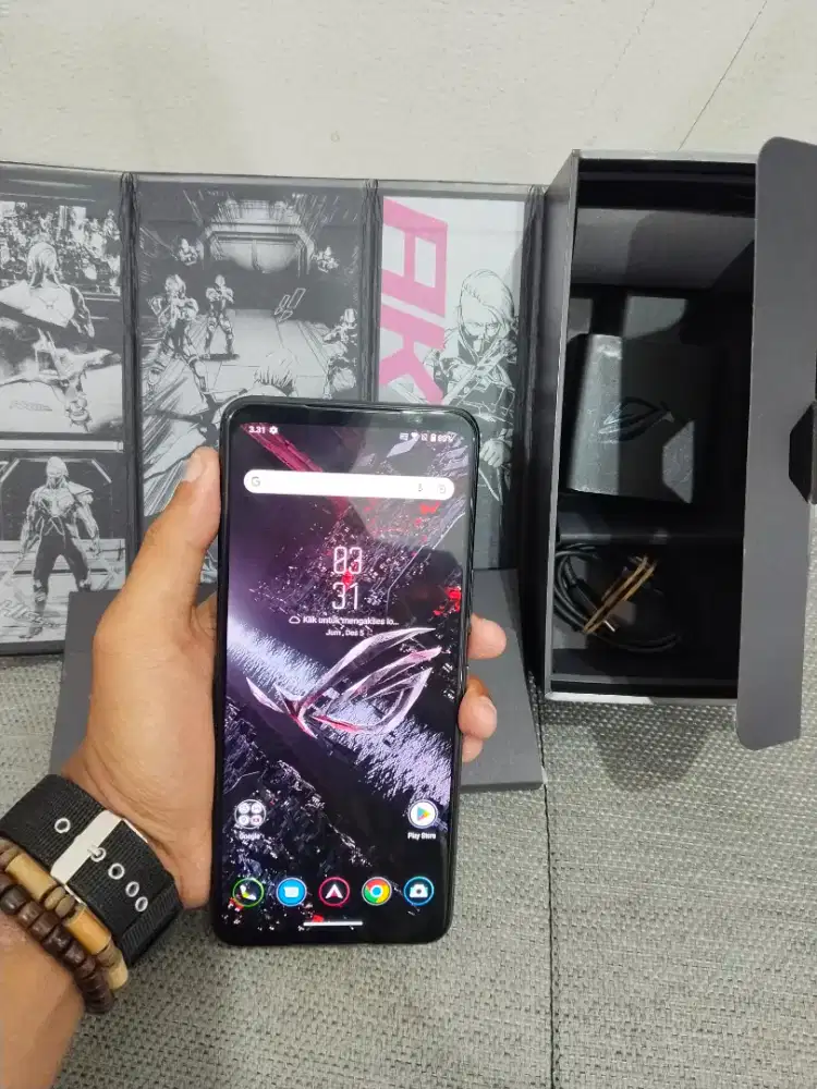 Asus ROG 5 5G 8/128Gb