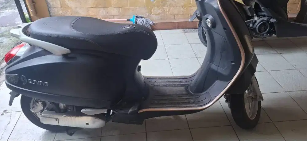 Dijual Motor Listrik Tahun 2023 (BU)